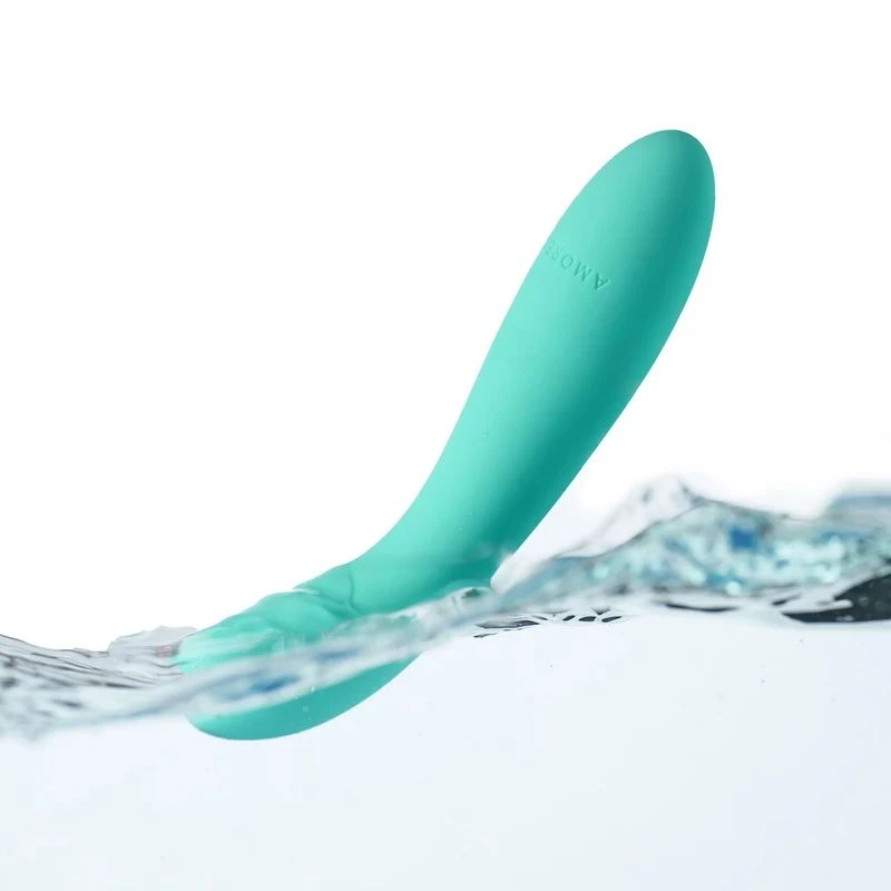 gode bleu dans de l'eau